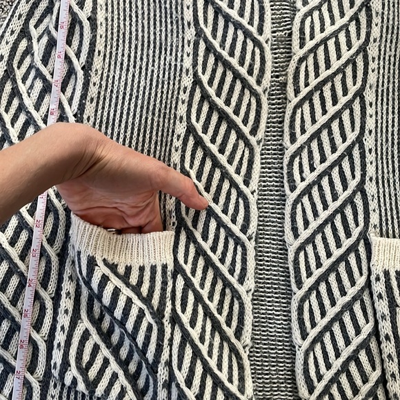 ModCloth cardigan sweater - Picture 3 of 4